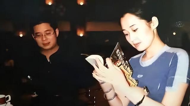 她一生“风流成性、老少通吃”，撩汉无数，如今56岁依旧貌美如花