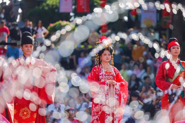 广州白云山见证国风婚礼，汉服文化周“甜蜜”出圈
