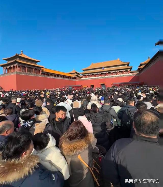 2025国庆出行报告：最堵高速、最挤景区TOP5出炉！你中招了吗？