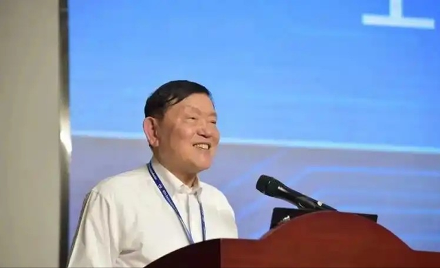 “中国芯片之父”张汝京，为回大陆造芯片，被开除台湾省户籍