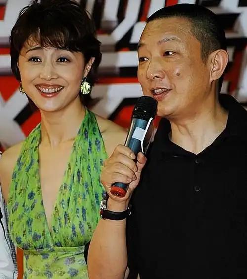 她被骂“陪睡上位”，后被封为“性感欲女”，得奖后当众怒怼海清