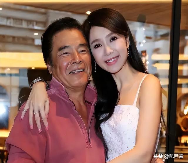 包养10位情妇，睡觉翻牌生下11个私生子，76岁还在拼命生娃！