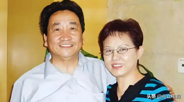 75岁姜昆：我最大的遗憾就是女儿46岁还没结婚，养子反倒成为骄傲