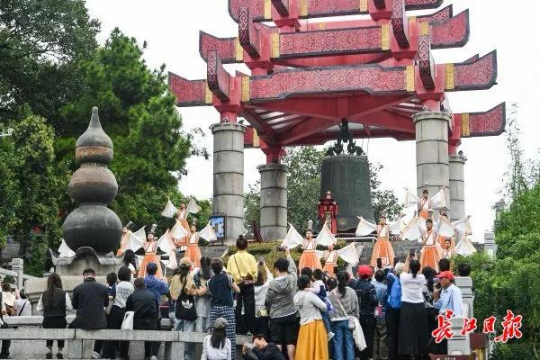 “知音湖北”解锁更多沉浸式体验——从登楼到“入戏”，千古名楼玩出新花样