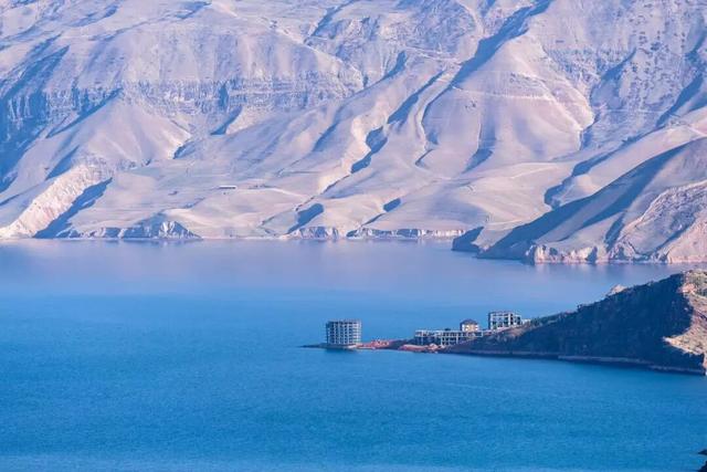 2026年自驾中亚！乌鲁木齐出发，32天连穿五个斯坦国，签证零压力