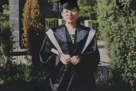 49岁全职妈妈，和儿子一起考研，儿子落榜她却考上，人生从此逆袭图片