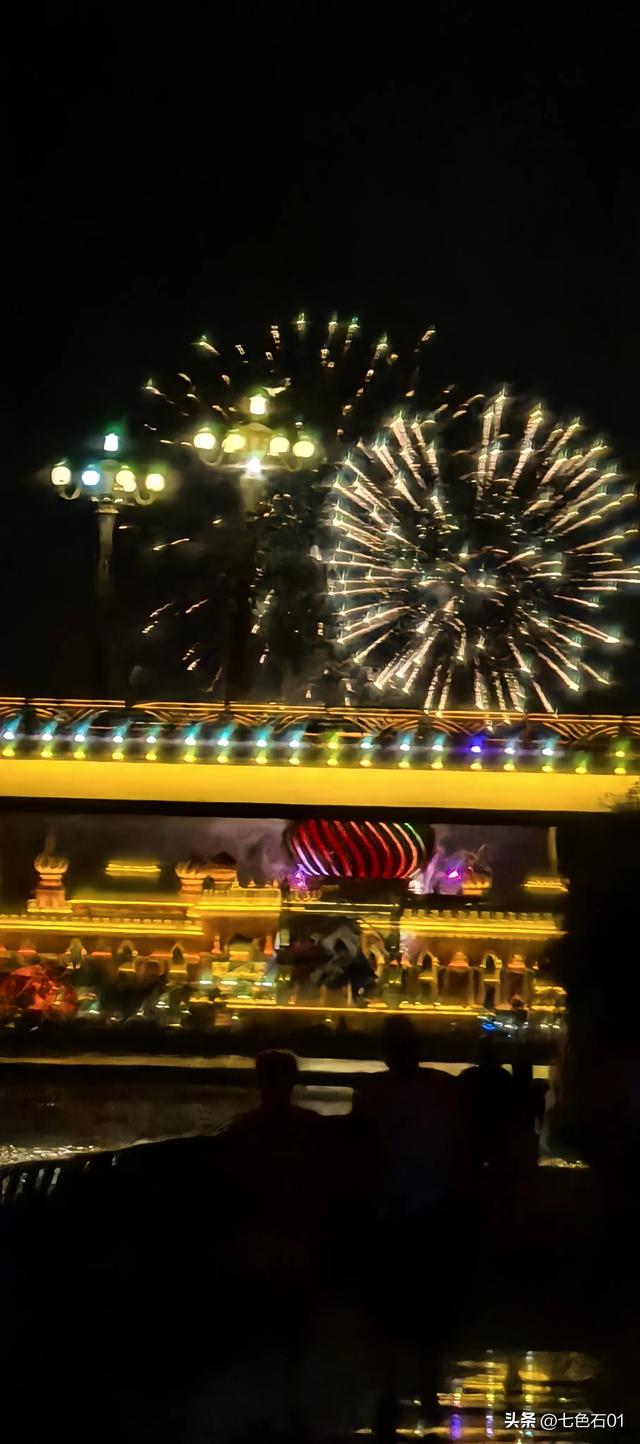 哇斯托克欢乐岛：中俄朝三国边境上的欢乐奇遇，俄罗斯风情动感园