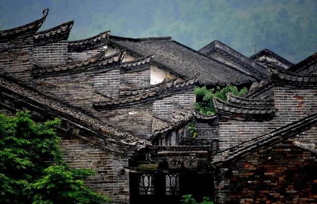 穿越百年！探访韶关5座小众古村，看围楼、石桥、古庙…美到忘记时间！