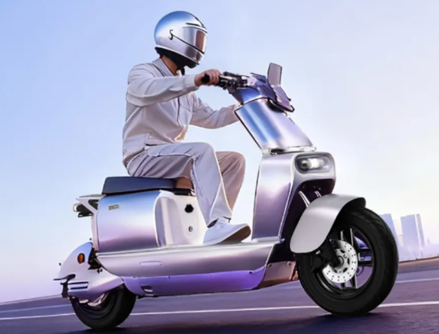 央视：电动车新国标实施	，允许载人且可装后座，专家全面解读来了