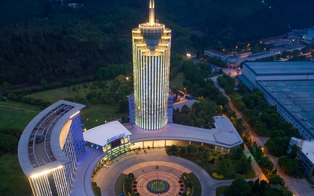 云南楚雄“蝴蝶泉”，90年代风靡全国，如今早已不见踪影