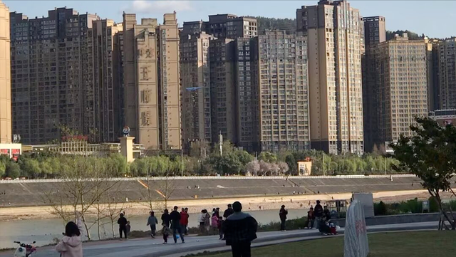 巴中南龛随笔