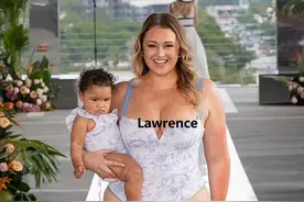 34岁大码模特抱娃登泳装秀，自信大方却惹争议，“T台需要包容”图片