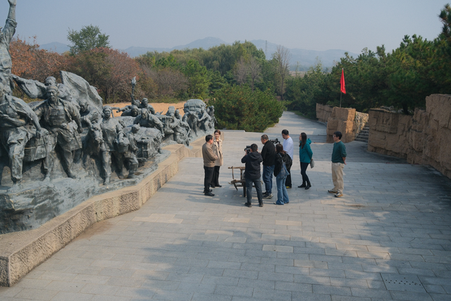 临沂要上央视啦！《与经济学家去旅行》节目近日来到了临沂取景拍摄
