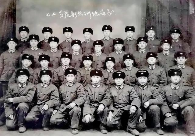 为什么“六五式”红领章红帽徽的军装都被老兵们喜欢？