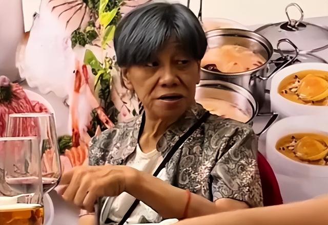 牛鬼蛇神现原形！梁小龙去世消息曝光不到24小时，恶心的事发生了