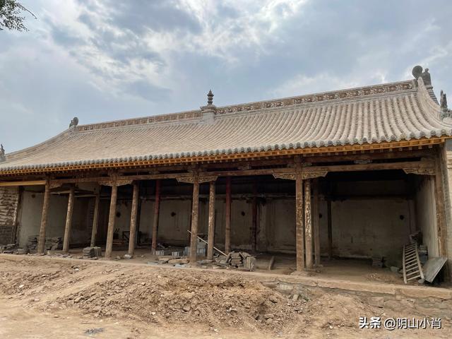 达茂旗达尔罕、百灵庙、乌克忽洞，固阳银号、忽鸡沟田野考察笔记