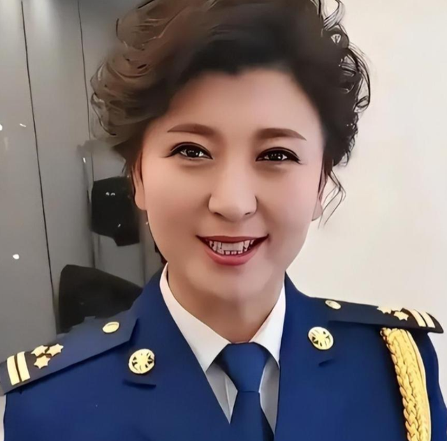 重罚！偷税、背人命债，被官方彻查后首露面的闫学晶 迎来最终结局