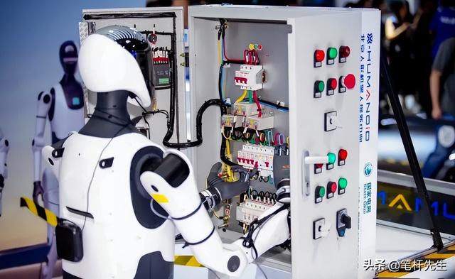 中国机器人供应链抢跑2026：9家巨头豪赌量产，订单悬空下的博弈