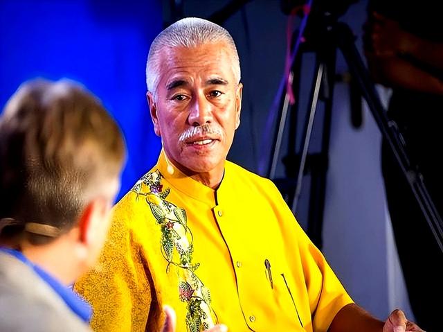 反华总统国家面临亡国，妄想向中国请求援助。最终结果是什么？