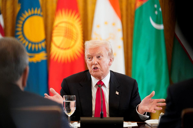 特朗普请中亚五国总统进白宫	，选好了中美交锋的新战场？