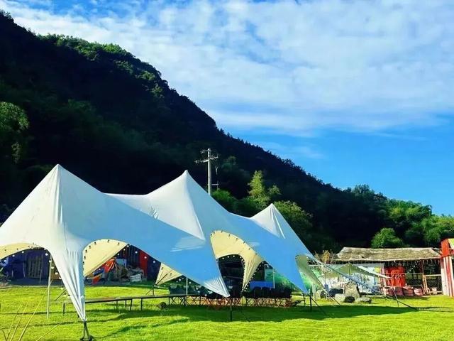 藏在秋日里的芦山漫游指南