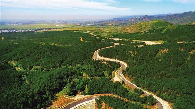 从“中转站”到“目的地”呼和浩特文旅产业转型升级