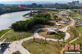 探访南昌军事主题公园 市民游客打卡国防军事装备图片