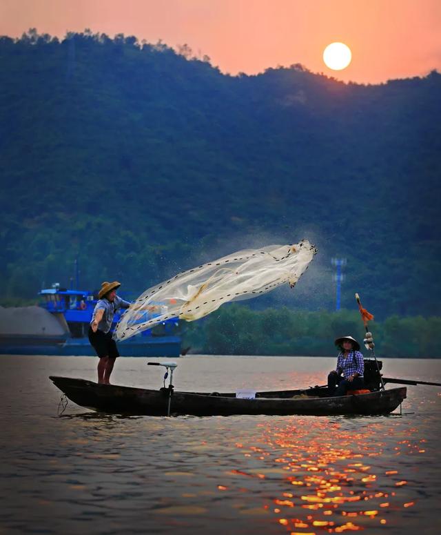 列车增开!中山直达网红度假地