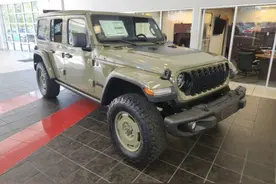 新车 | 2.0T插混动力/售约44万元 Jeep牧马人4xe威利斯41特别版到店图片