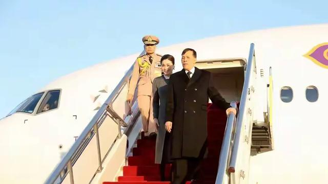 苏提达访华5天8变！69张高清照片，衣品堪称行走的时尚教科书