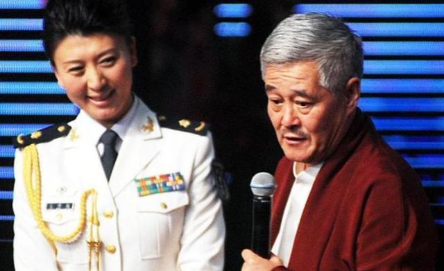 赵本山担心的事发生了！53岁闫学晶最大遗憾，是没听他一句老人言