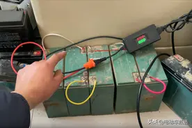 电动车充满要几个小时？跳绿灯后不拔有危害吗？行内人说正确做法图片