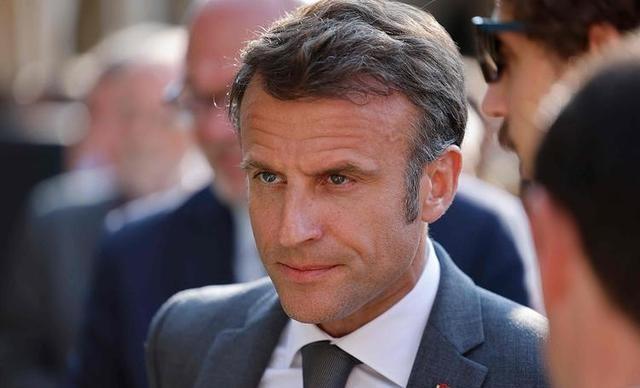 马克龙受了奇耻大辱，转头对中国提出两个请求，特朗普紧急摊牌