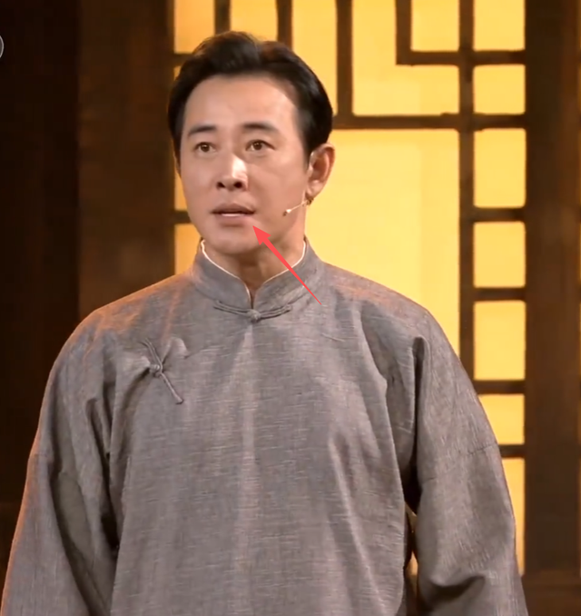 央视文艺晚会落幕：4人零差评，2人升咖，1人翻红，只有他被骂惨
