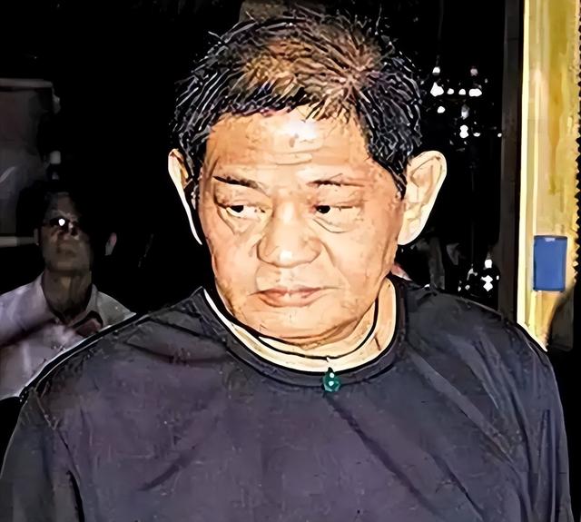 100多位情妇	，包养费上亿元，9女同床却落得个凄凉下场、人财两空