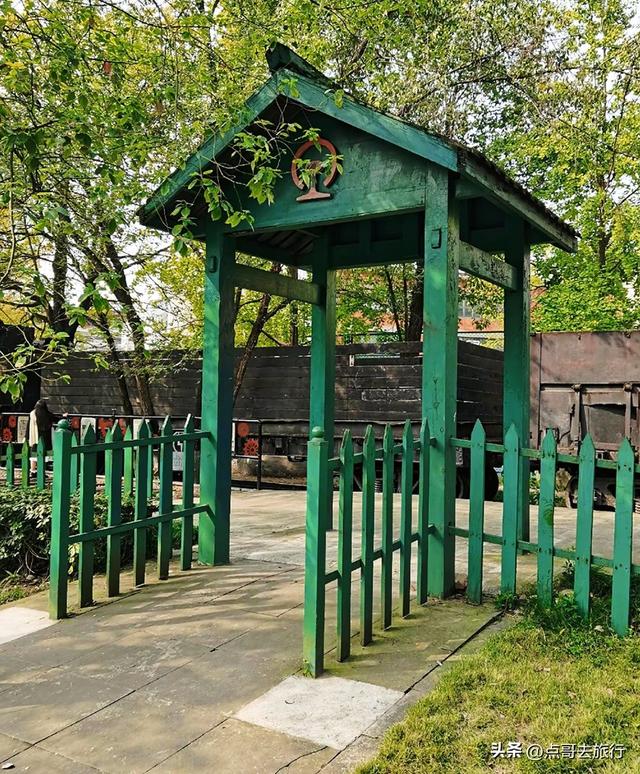 成都爆红的火车观赏地，被严重低估，拍照赏景超级惊艳，全部免费