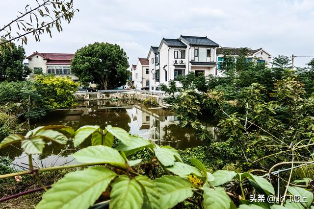 沟南村：因长腰山东麓流水形成的沟渠而得名的小村落