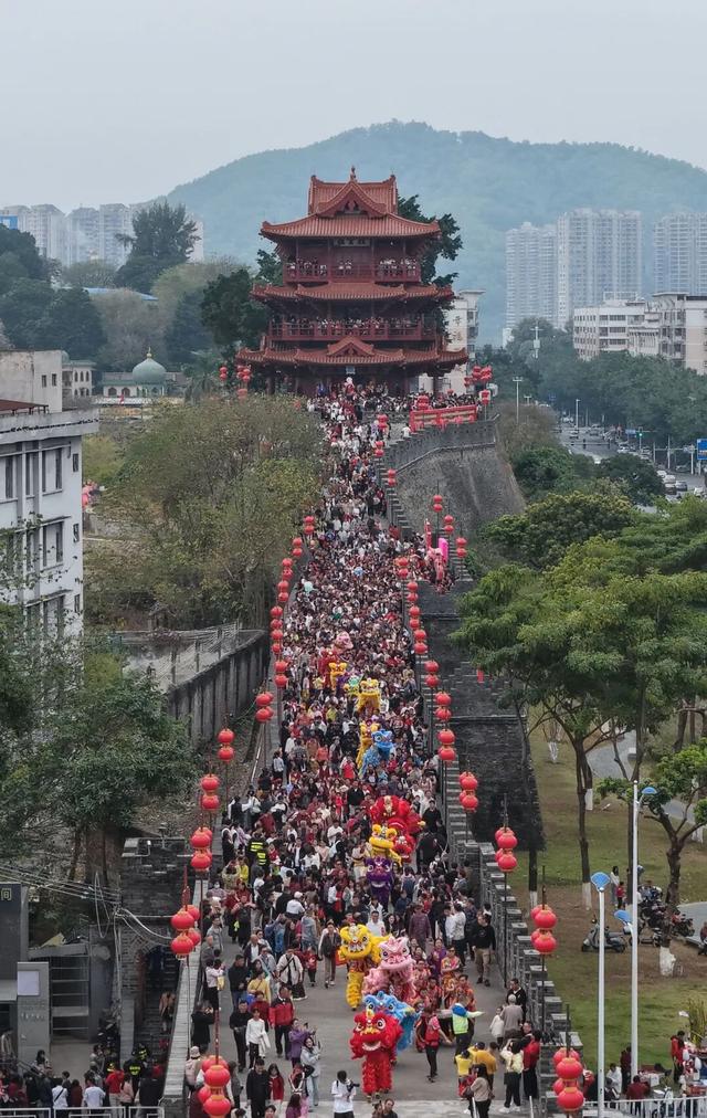 来了就不想走！老外爱上肇庆“年味”