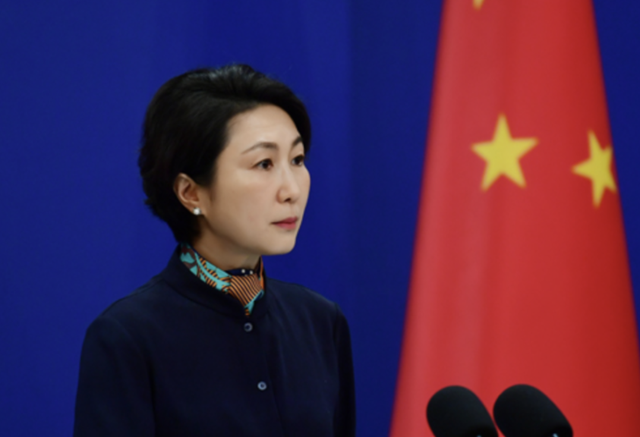 日本官员已经抵达北京，全程一言不发，有1个细节已经说明了问题