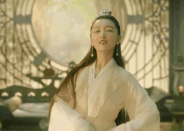 明明长相“磕碜”，却偏要尬演“第一美人”，这6位女星真不害臊