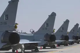 醒醒吧！印巴空战后，多国大量敲定歼10战机订单？根本查无此事！图片