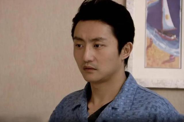 涂松岩的反差人生：荧幕气人渣男，生活暖到骨子里的好男人