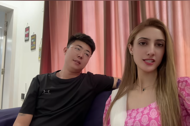 东北小伙被印度高种姓女友看上，老丈人赠千万别墅，他不满要回国