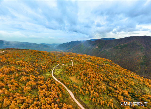 华亭莲花台：绮丽风光无限美 色彩斑斓惹人醉