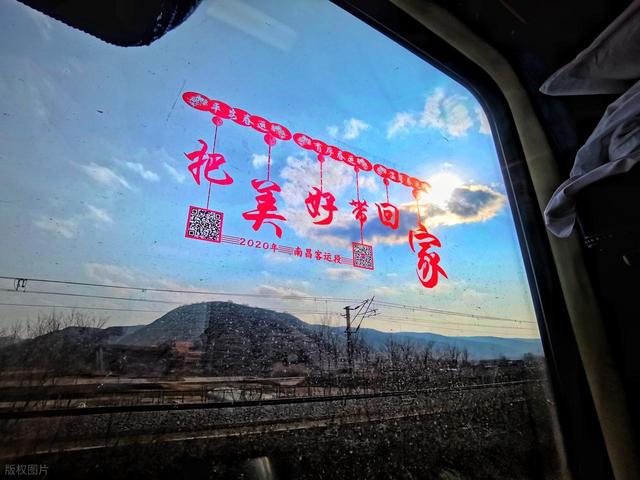 满身风雨，归来仍是少年