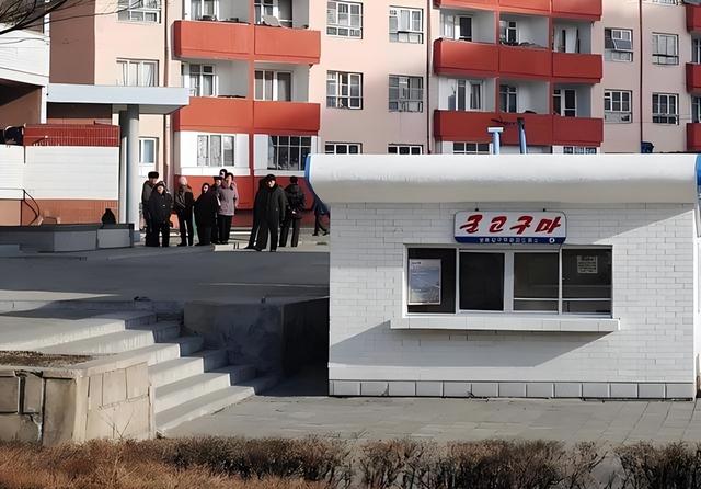 在金正恩的治理下，带十万元人民币去朝鲜生活，能成为土豪吗？