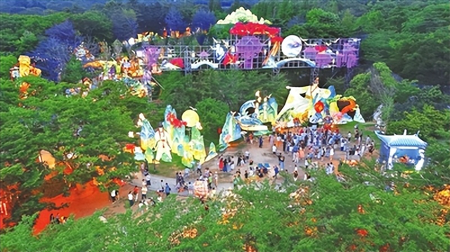 倒计时10天……你手机里的门票该动了 青岛艺术灯会吸引30余万人次打卡