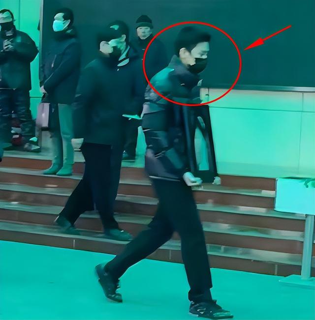 演都不演了！何晴葬礼结束不到24小时，恶心事情发生，还不止一件