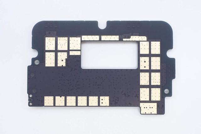 高达1999元售价是怎样的用料做过水准？中兴U60 Pro 5G随身WiFi拆解