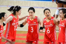 中国0:3不敌意大利，朱婷替补，袁心玥全队最高分，全场技术统计图片